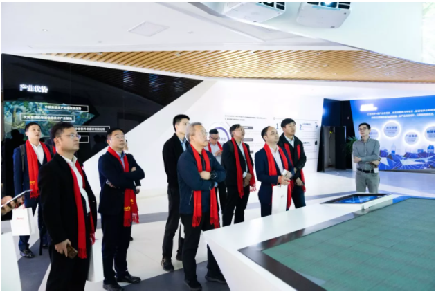 新年新征途——普菲特第一屆“數(shù)字智造研討會(huì)”、明智數(shù)問(wèn)品牌發(fā)布會(huì)暨數(shù)字智造研究院揭牌儀式成功舉辦