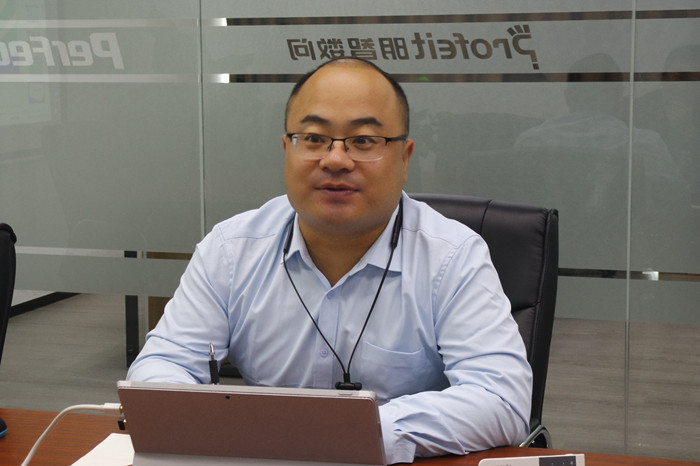 熱烈歡迎萬華化學劉明忠博士一行蒞臨普菲特參觀、交流合作