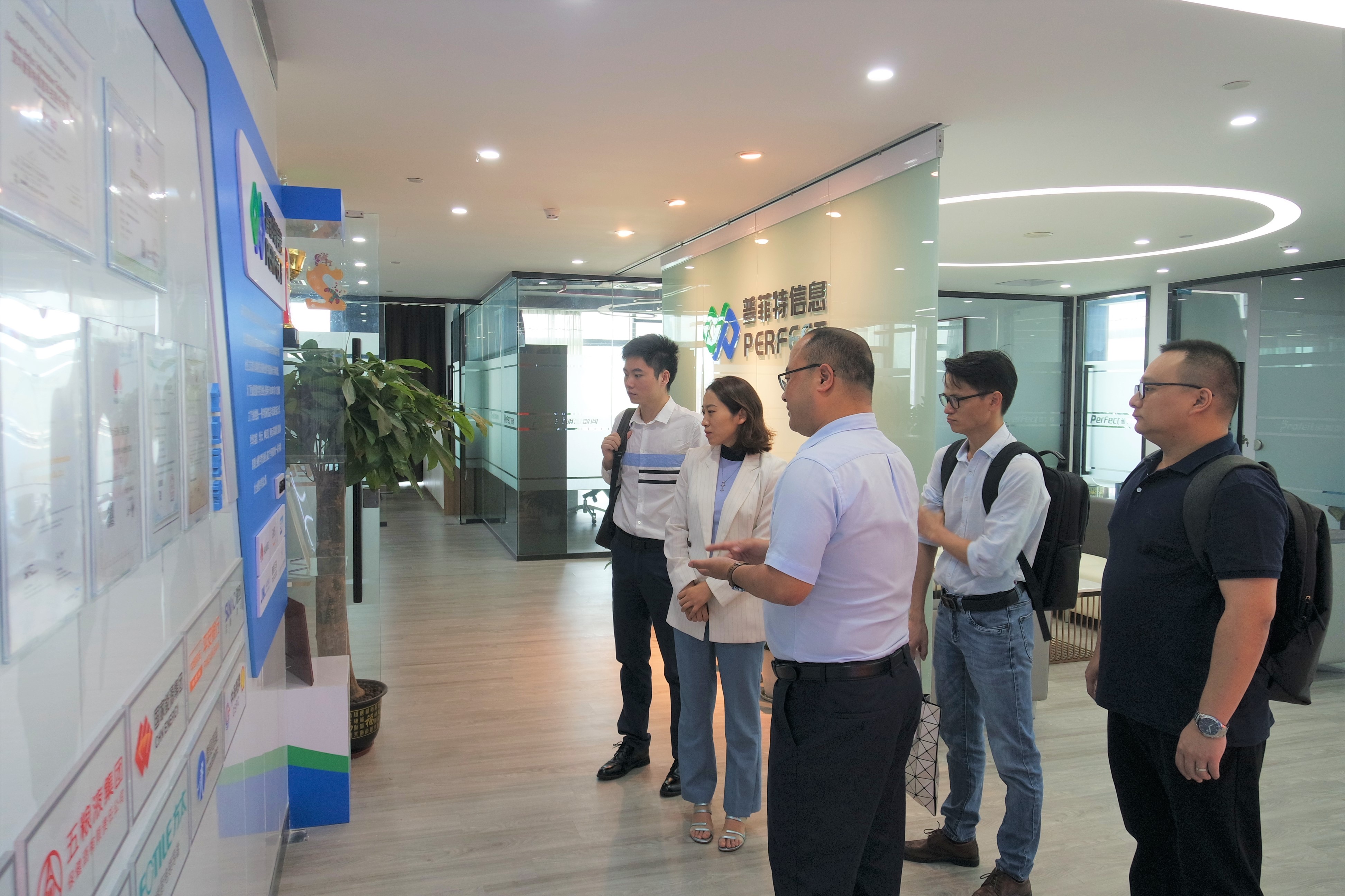 升級(jí)上云 賦能未來(lái) | 普菲特喜獲華為云精英服務(wù)商資質(zhì)，與華為云達(dá)成合作！